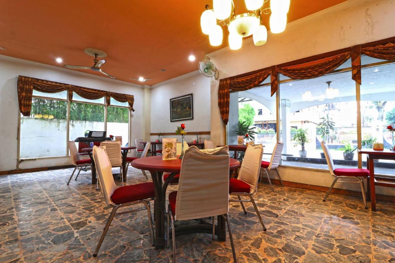Hotel Melati Медан Екстер'єр фото
